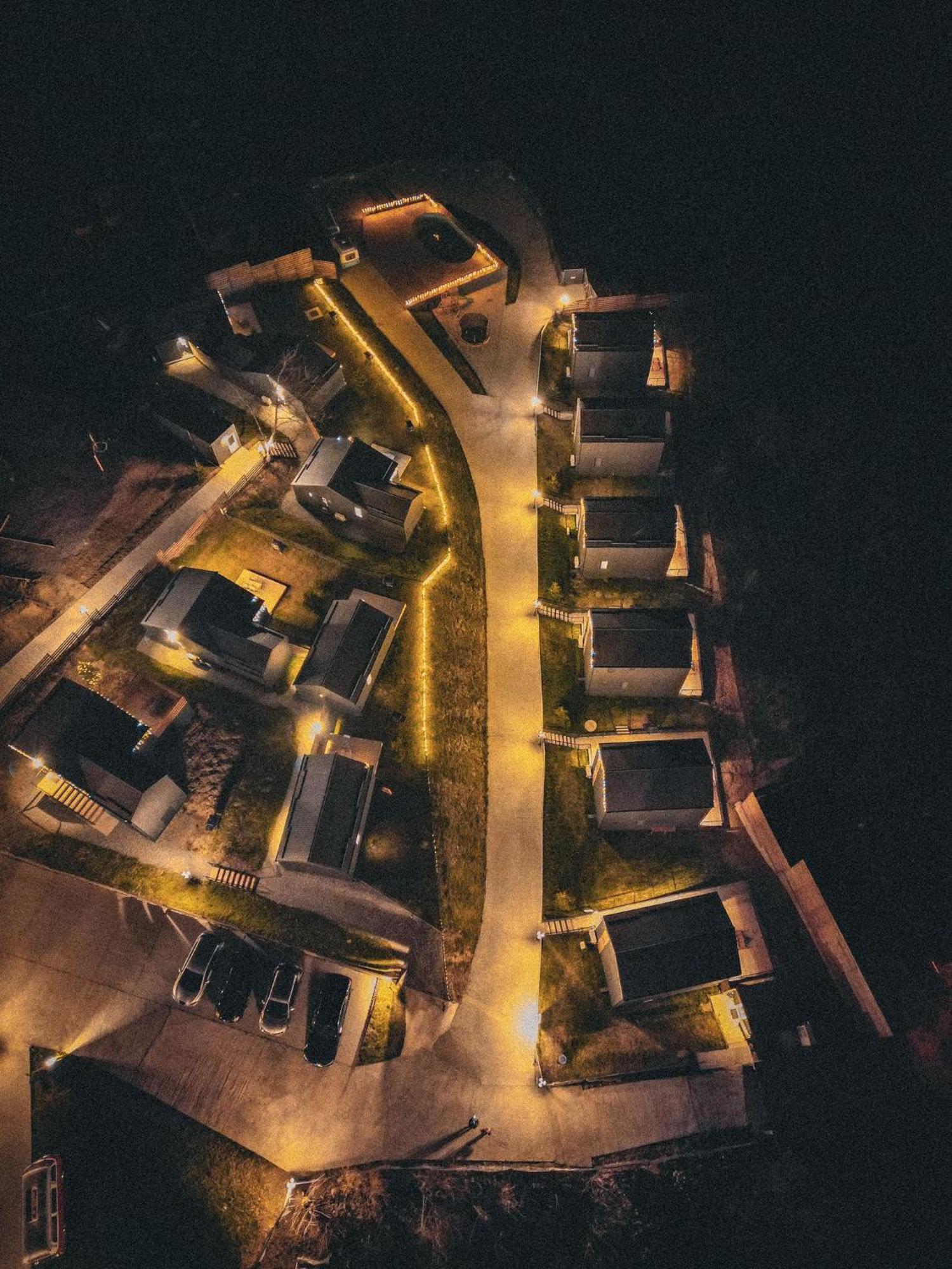 Moon Village Comarnic Sinaia Bagian luar foto